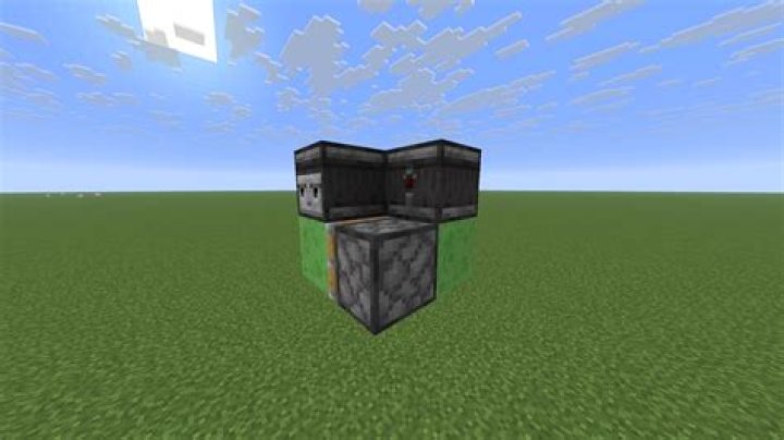Sticky piston not dropping block after one-tick pulse on some y-axis values